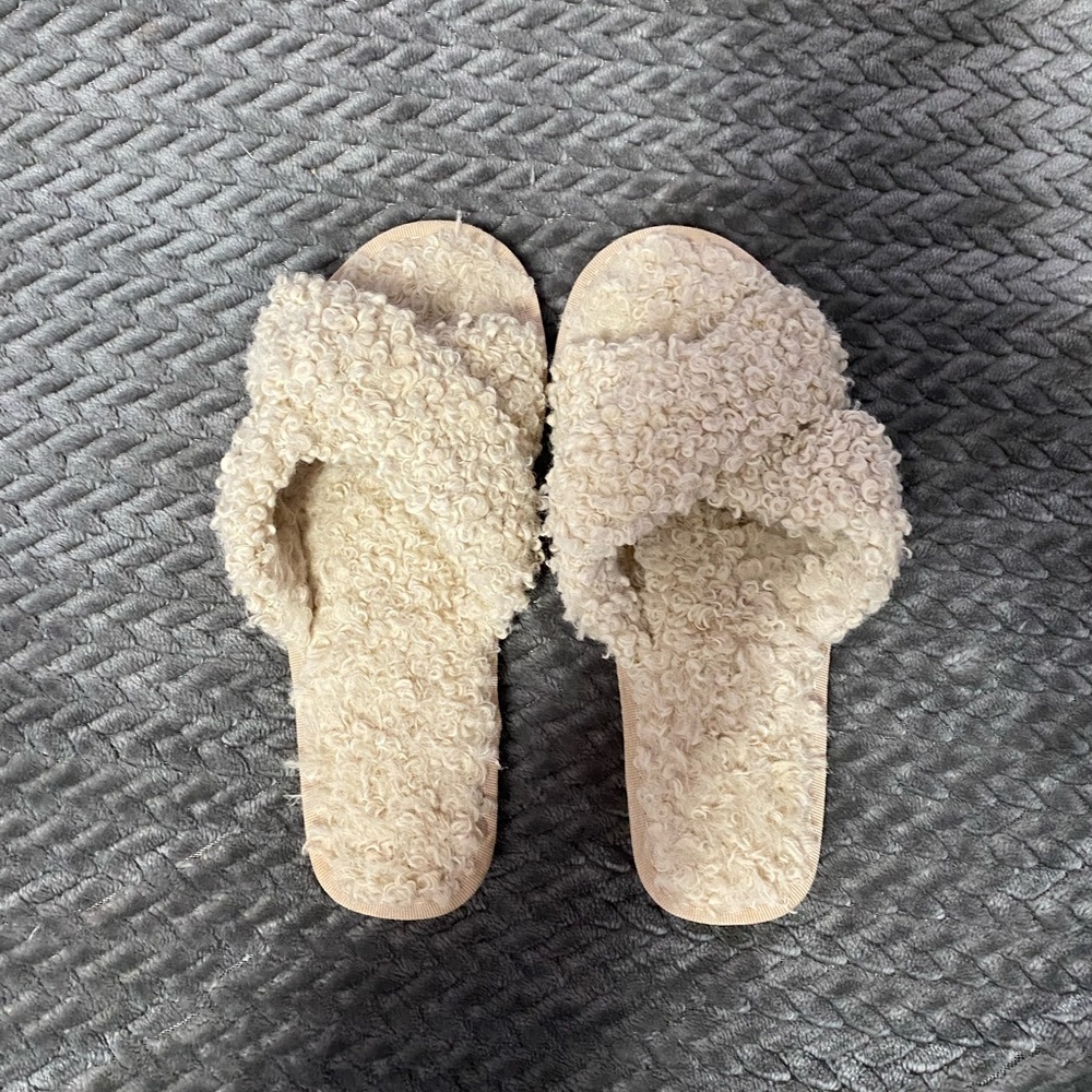 SHEIN slippers